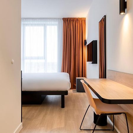 B&B Hotel Мехелен Экстерьер фото