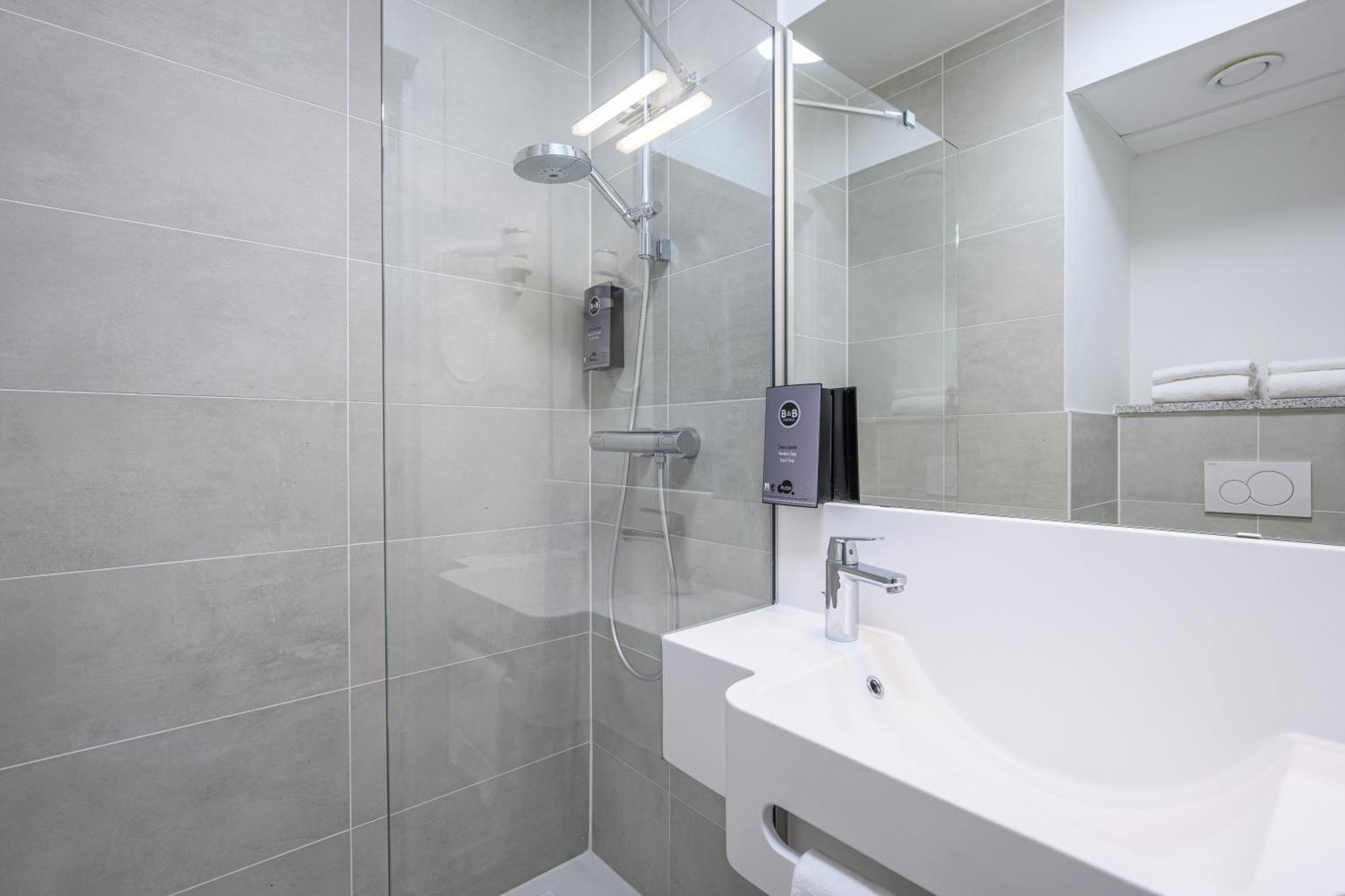 B&B Hotel Мехелен Экстерьер фото